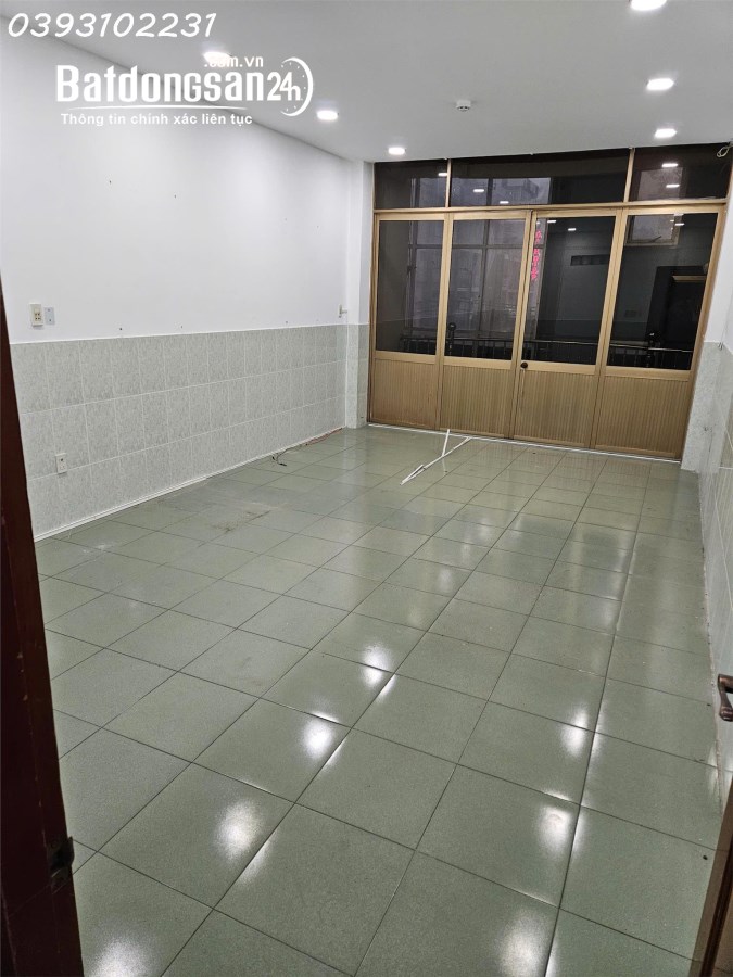 Bán nhà mặt tiền số 81 Trần Văn Khéo, Ninh Kiều, Cần Thơ, DT 4m x 16m, giá: 20 tỷ