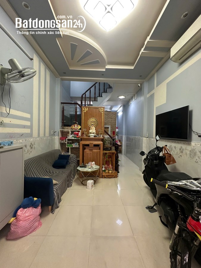 Cần bán nhà 1 trệt 2 lầu đường số 44 Trương Đình Hội P16 Q8