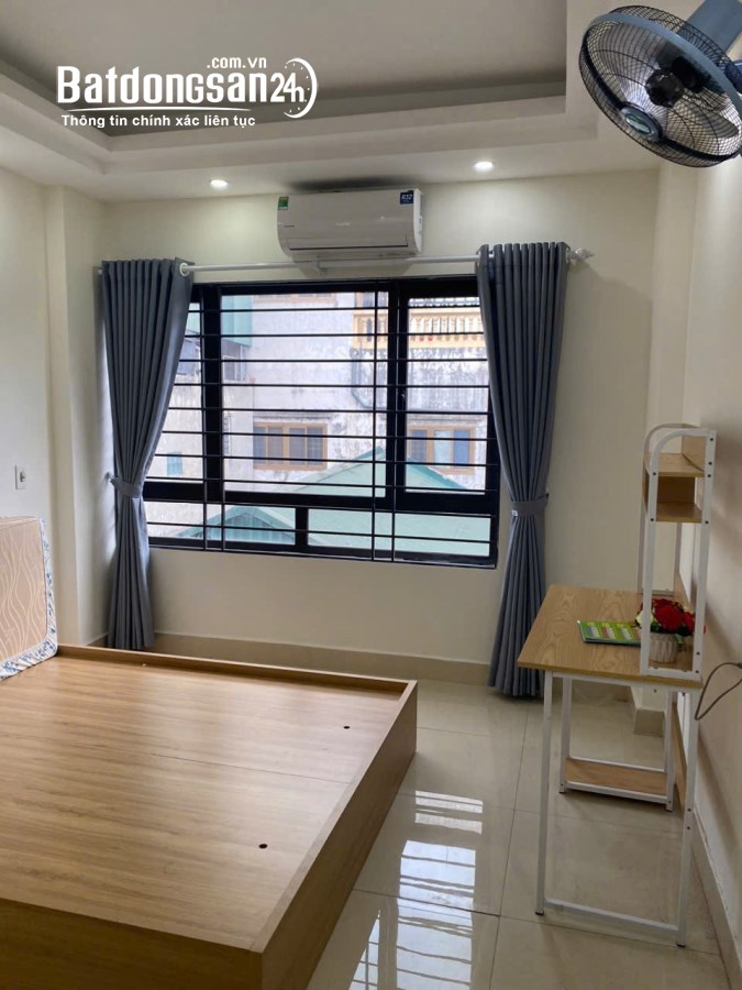 Cho thuê nhà CHO LÀM HOMESTAY Hàng Buồm - Hoàn Kiếm 25m x 3T giá 12.9 triệu