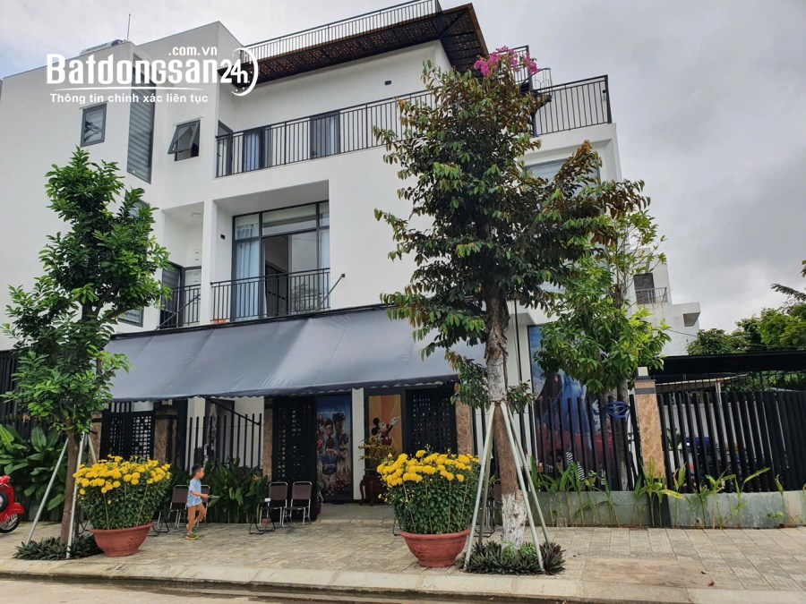 18 tỷ/132m2, 3T 2 mặt tiềnTùng Thiện Vương, 4pn 5wc, 5 Phút ra Biển Mỹ Khê