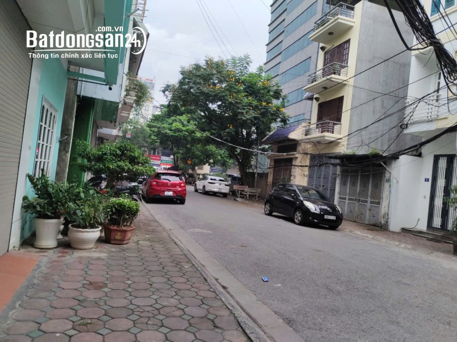 Bán nhanh Nhà Nguyễn Chí Thanh, phân lô, Lexus tránh, lô góc, 65m2, 7 tầng, kd