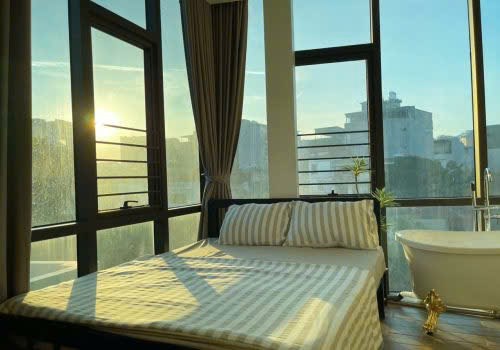 Cho thuê nhà riêng ngõ 165 Cầu Giấy 35m x 5T giá 25 triệu, Ô TÔ, KD, PCCC đầy đủ