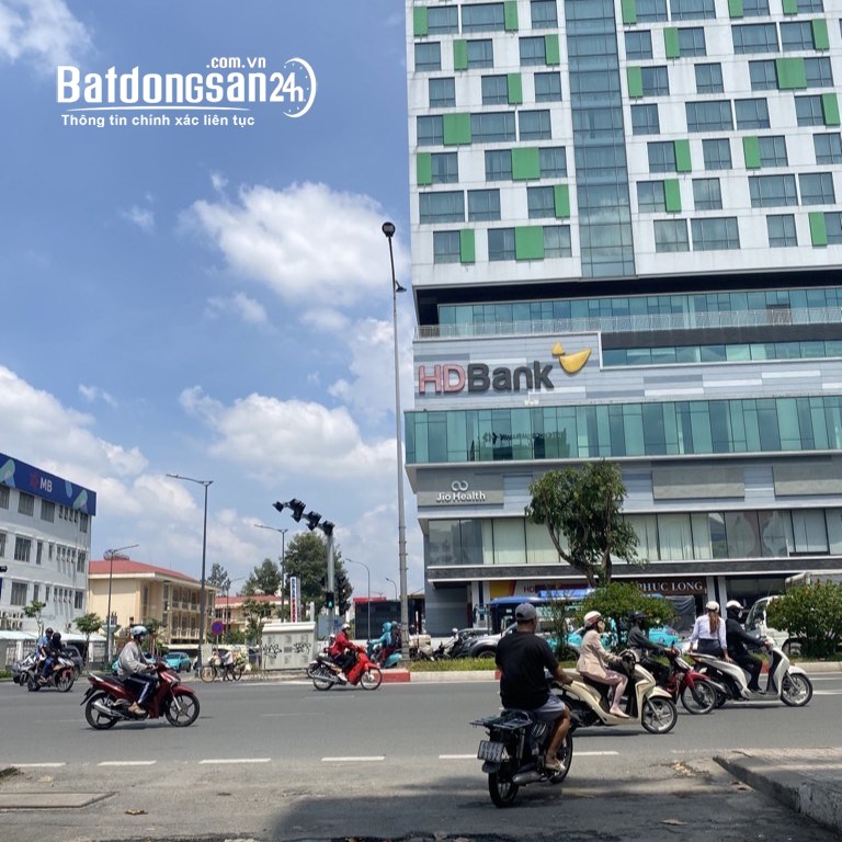 Bán gấp nhà 4 tầng khu Lotte Cộng Hòa ngay ga T3 Tân Sơn Nhất