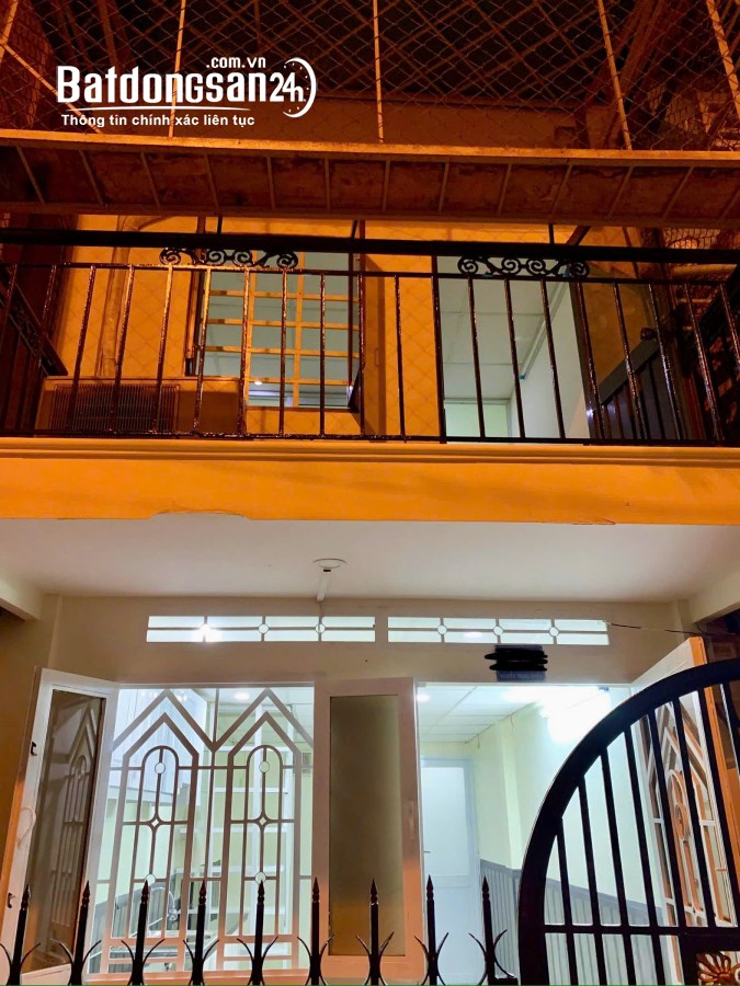 Cho thuê nhà Hẻm 270 Nguyễn Trọng Tuyển 2pn giá 9,5tr