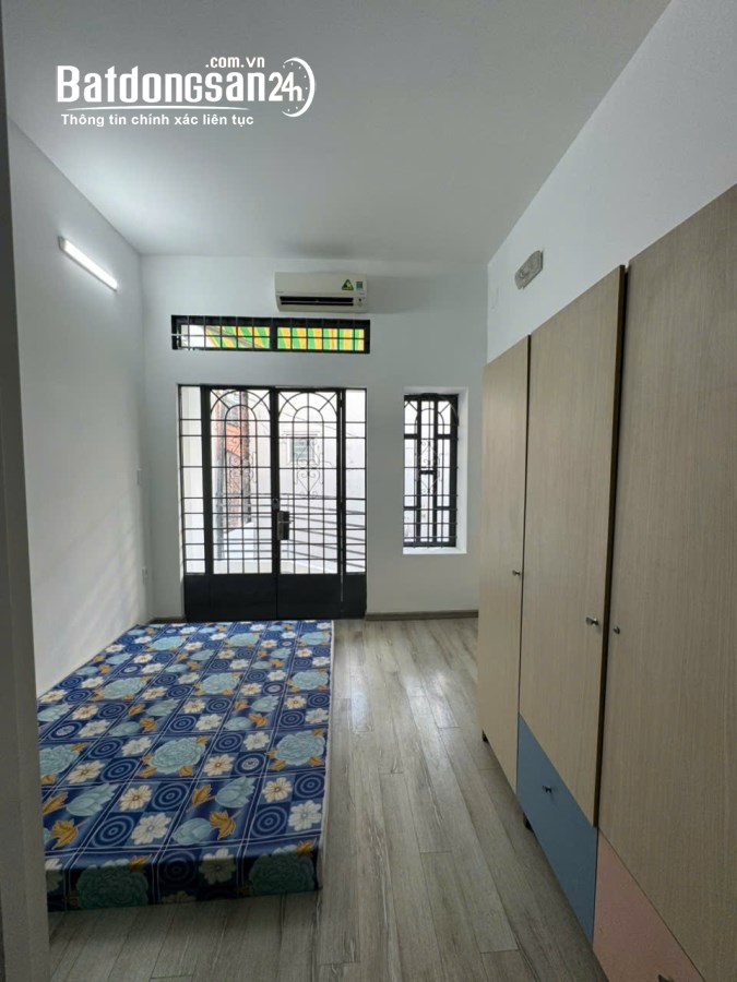 Bán nhà mới đẹp 2 tầng đường Huỳnh Văn Bánh 49m2 giá 8,9 tỷ.