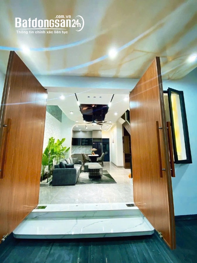 Bán nhà đẹp 3 tầng mặt tiền Đường Hòa Minh 15, Phường Liên Chiểu Đà Nẵng