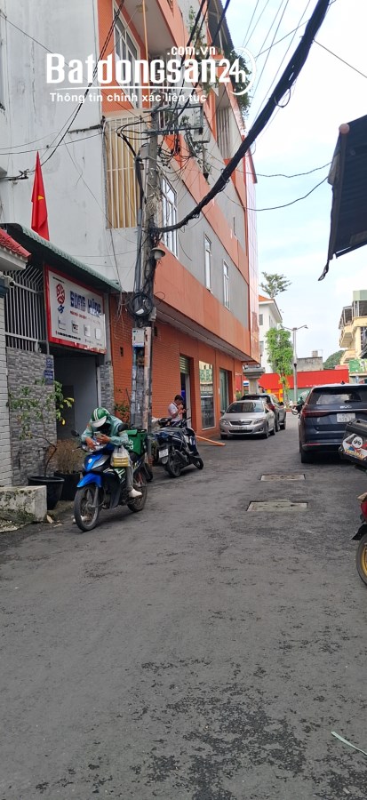 BÁN NHÀ 10 PHÒNG CHO THUÊ, TRUNG TÂM TÂN BÌNH, DÒNG TIỀN HƠN 20TR/THÁNG