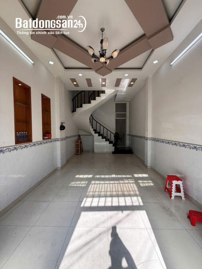 Bán nhà Đường Ông Ích Khiêm, Phường Hòa Bình (Quận 11 cũ), Hồ Chí Minh