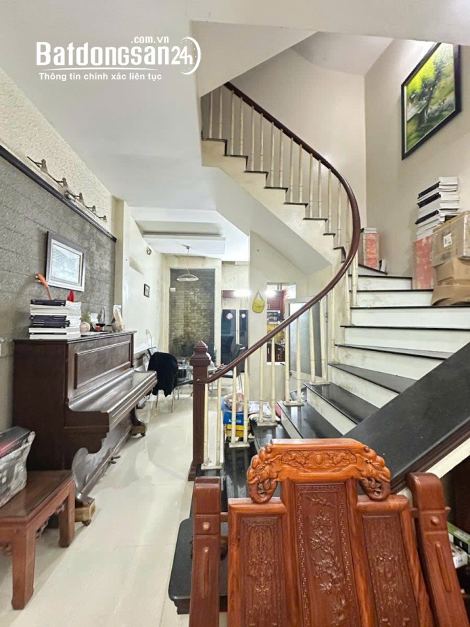 Bán nhà Phố Phùng Chí Kiên, Phường Cầu Giấy (Q Cầu Giấy cũ), TP Hà Nội