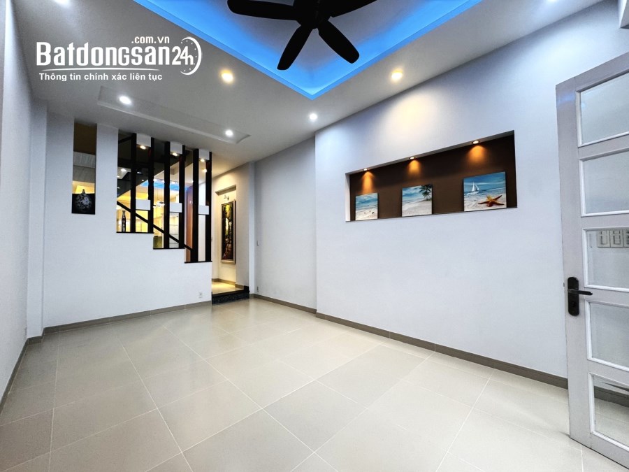 Bán nhà mặt tiền Đường Số 43, Phường Tân Hưng (Quận 7 cũ), TP Hồ Chí Minh