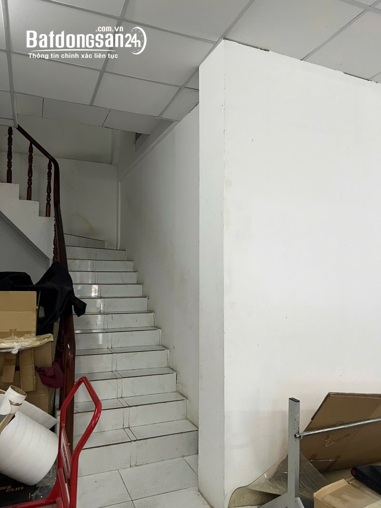 Cho thuê kho-xưởng 2300m2 Hà Huy Giáp Quận 12, Hồ Chí Minh