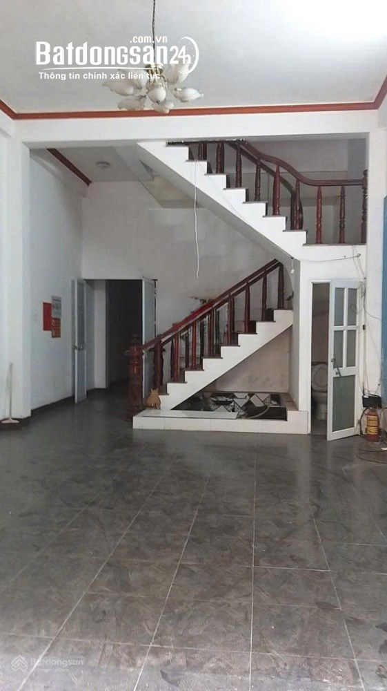 Cho thuê nhà làm CHDV ngõ 367 Phúc Tân -  Hoàn Kiếm 35m x 4T, 4PN giá 8 triệu