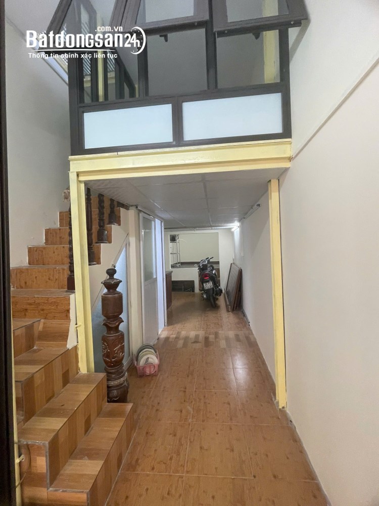 Cần cho thuê căn hộ tập thể tầng 1 nhà B5 Nghĩa Tân - Cầu Giấy 40m giá 6.5 triệu