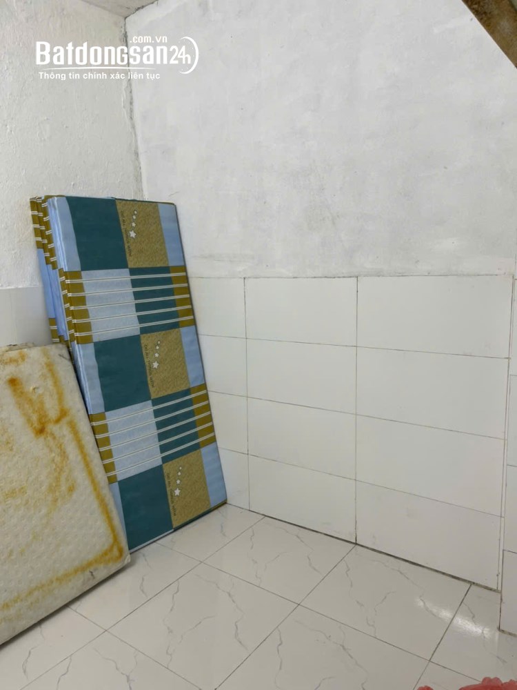 Cho thuê nhà làm CHDV - CẢI TẠO ở Bạch Mai, Hai Bà Trưng 80m x 2T giá 15 triệu