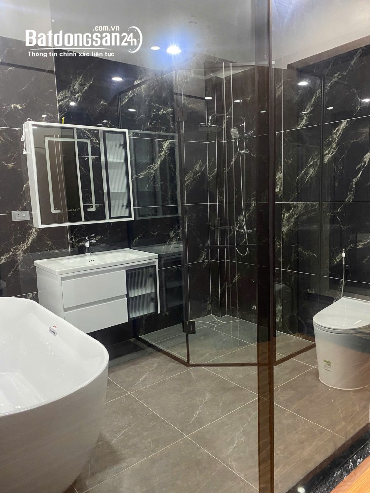 Bán nhà Đường Bồ Đề, Phường Bồ Đề (Q Long Biên cũ), Hà Nội