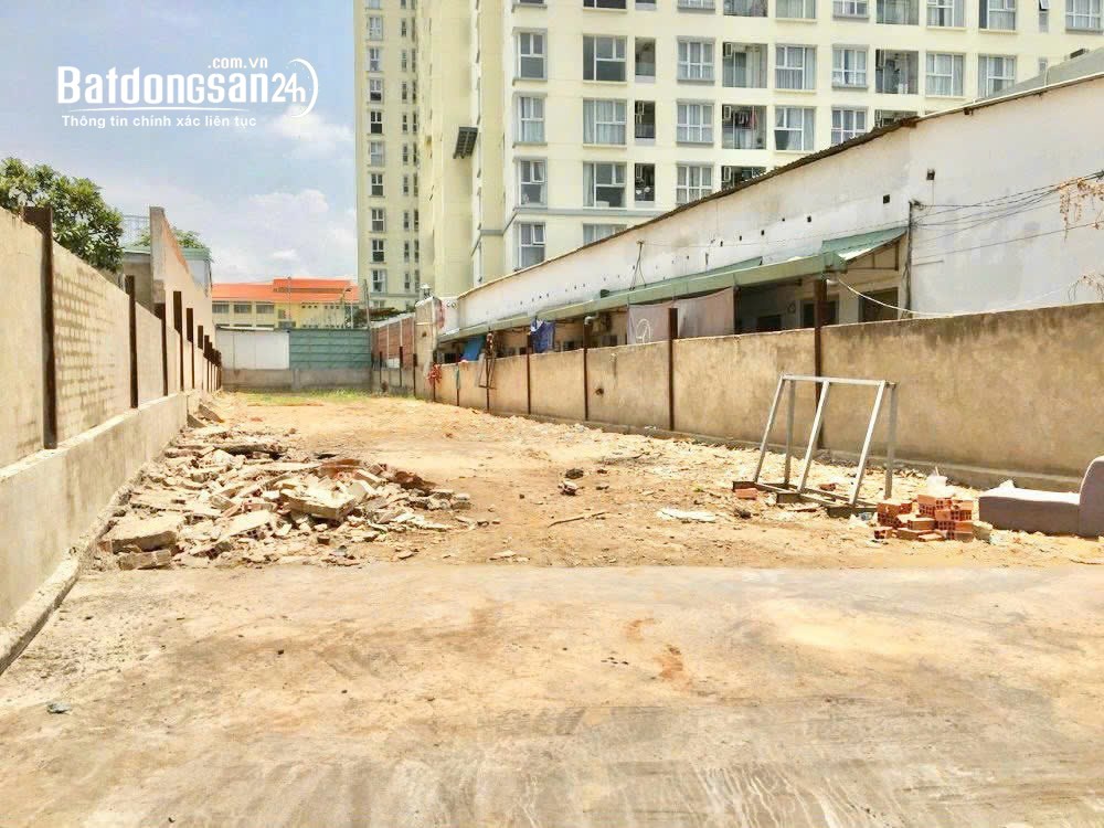 Cần bán lô đất FULL thổ cư Mặt Tiền Nguyễn Thị Thập Quận 7