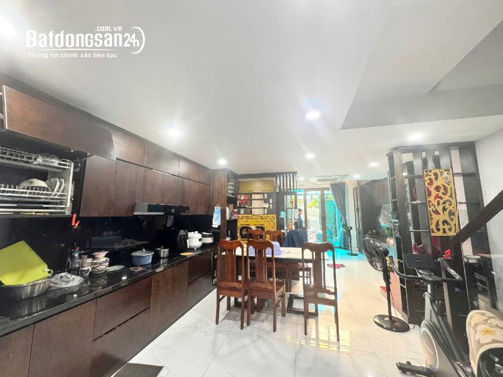 Đường 7m thông - Khu trí thức Hiệp Bình Phước - Ngang 4.8m - 4 tầng - Chỉ 9.5 tỷ