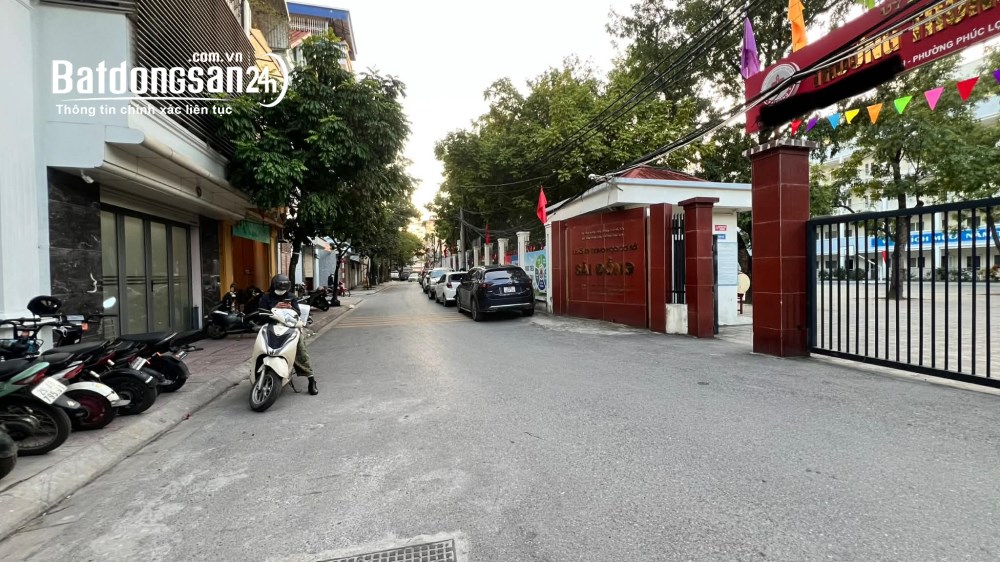 nhà đẹp trung tâm Sài Đồng, vỉa hè, ôtô tránh, kinh doanh, đối diện trường học