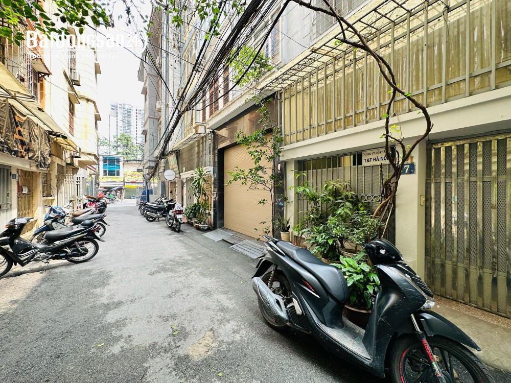 Nguyễn Tuân phân lô vip, gara, ô tô tránh giá chỉ 20.9 tỷ