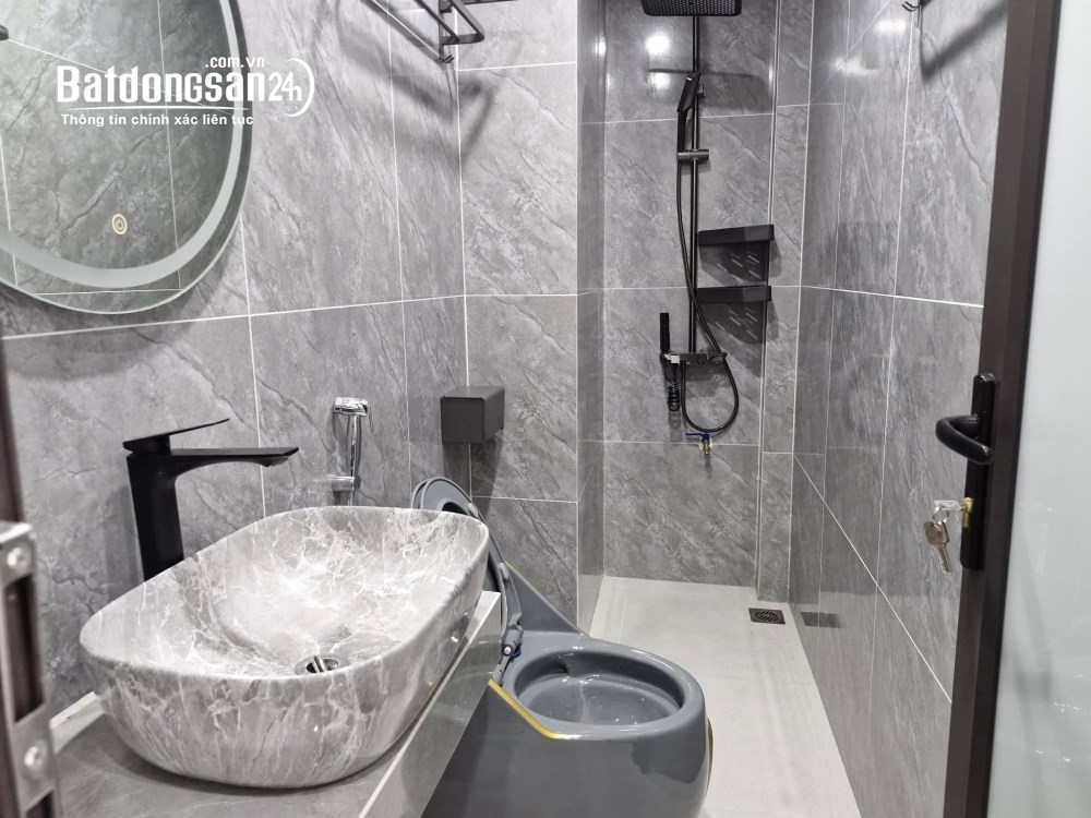 Bán nhà Đường Ngọc Lâm, Phường Long Biên (Q Long Biên cũ), Hà Nội