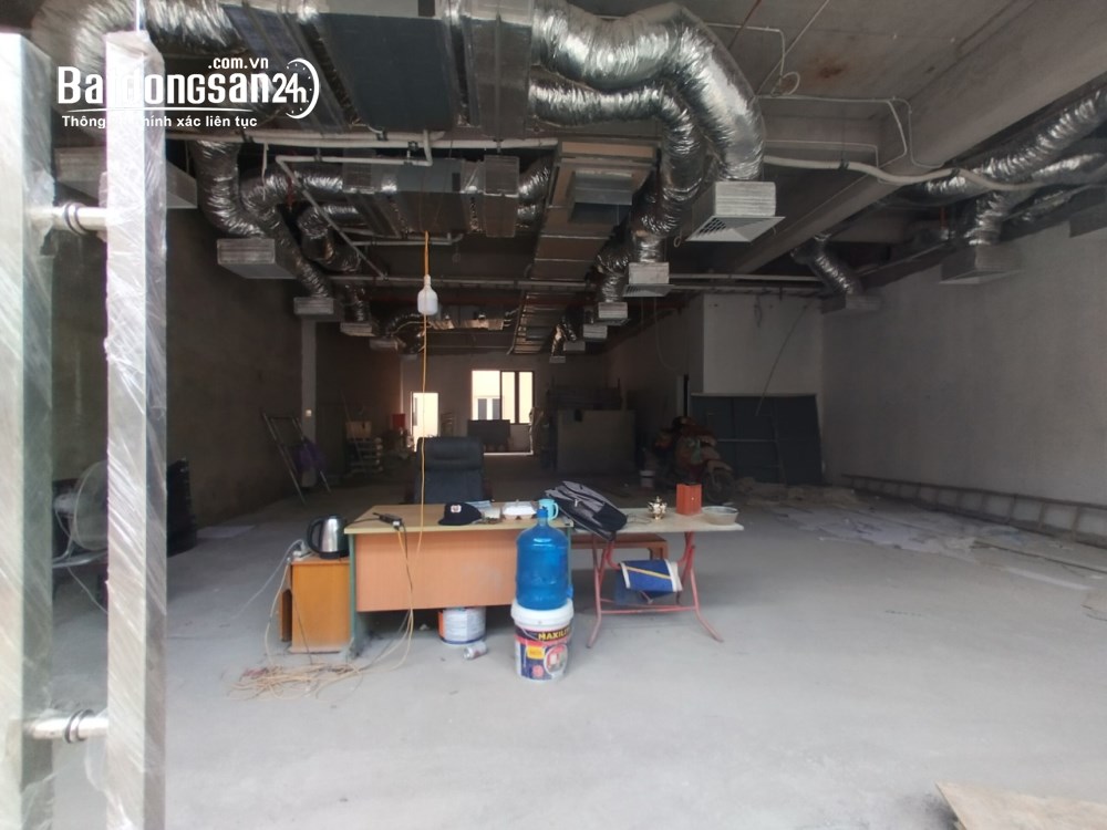 Mặt bằng 180m2 tại Chương Dương Độ. Thuê mọi mô hình siêu thị, nhà hàng