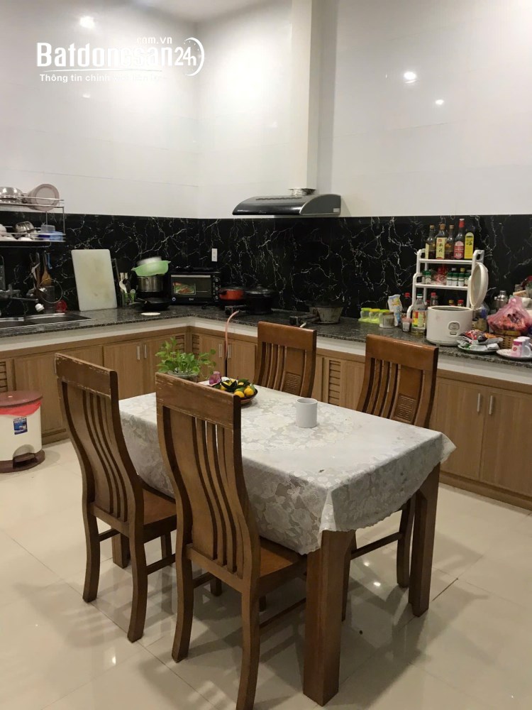 10.7 tỷ/căn. 4 tầng đường Trương Văn Hiến, 9 phòng, thu 50 tr/th, 354m2 sàn