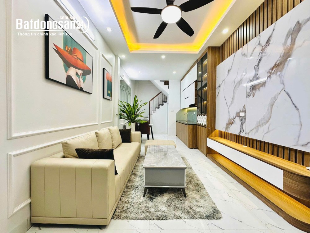 Cho thuê NHÀ ĐẸP - ĐỦ ĐỒ ngõ 22 Tôn Thất Tùng, Đống Đa 30m x 4T giá 12 triệu.