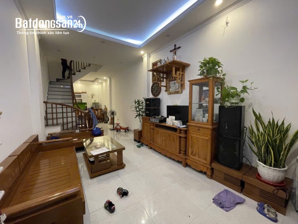 Hiếm! Bán nhà Lò Đúc - 32m² - 4 tầng - 7.05 tỷ - lô góc thoáng sáng - gần trường – gầ