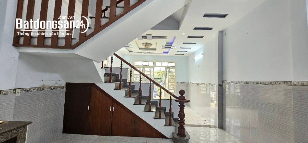 Bán nhà mặt tiền Phường Tân Sơn (Q Tân Bình cũ), Hồ Chí Minh