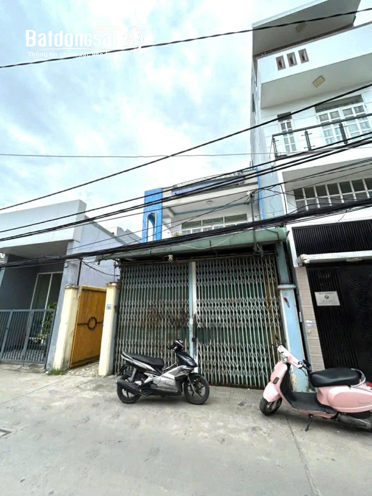 Bán đất tặng nhà 2 tầng Kiến cố Hoàng Diệu. Đà Nẵng, ngang 6.5m, nở hậu, giá cực tốt