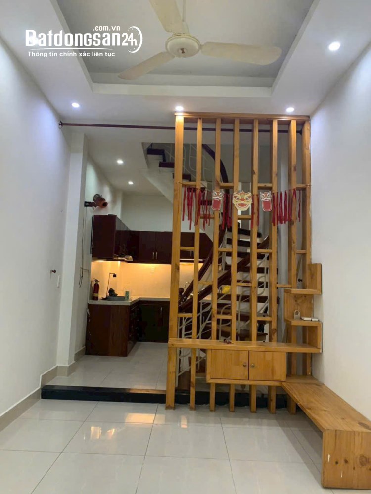 Bán nhà Đường Cao Đạt, Phường Chợ Quán (Quận 5 cũ), Hồ Chí Minh
