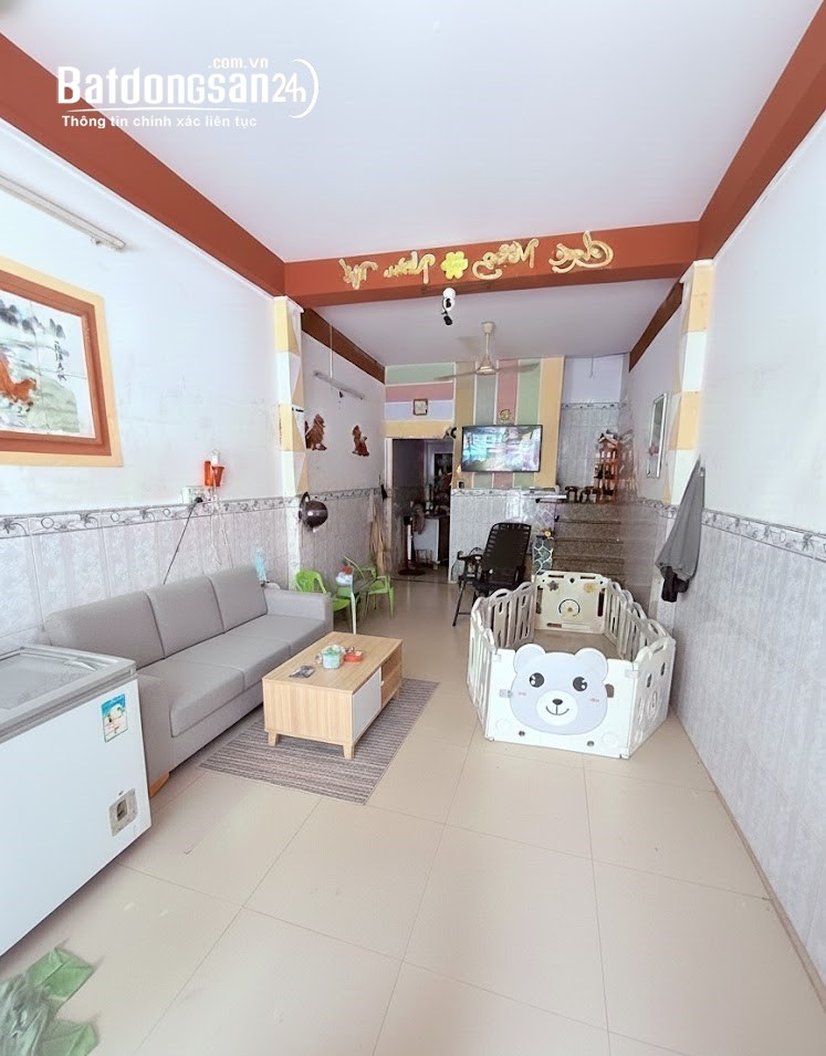 Q.8 / 40m² x 2 TẦNG / 7.x TỶ / MTKD BÔNG SAO / đang cho thuê 14tr/tháng