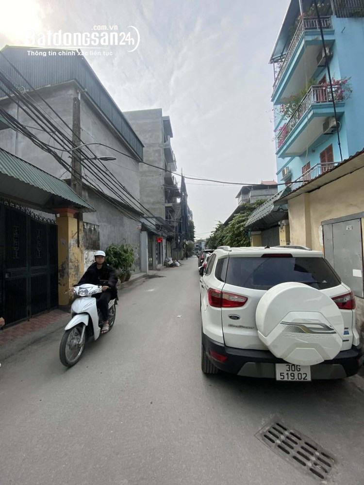 Bán nhà Xuân La 40m – 6 tầng thang máy – ô tô đỗ cửa – kinh doanh mạnh – 9.9 tỷ 