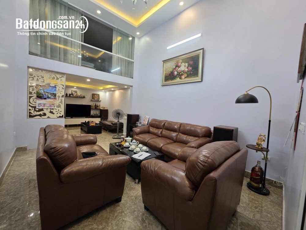 "Bán nhà phố Nguyễn Cao, Hai Bà Trưng 63m, 4 tầng. Giá: 19.5 tỷ