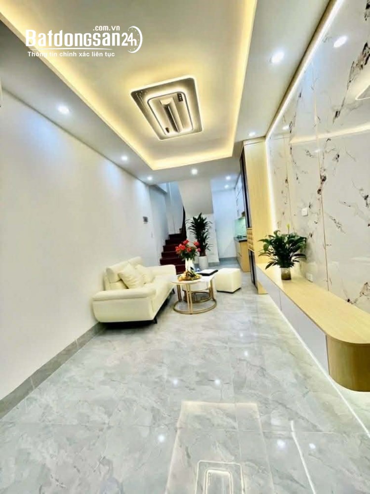 BÁN NHÀ TÔN THẤT TÙNG_30m2_4 TẦNG_SAU 1 NHÀ RA Ô TÔ_GẦN PHỐ_NGÕ THOÁNG_hơn 7 tỷ