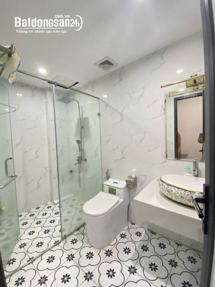 Bán nhà Liên Mạc 33m – 5 tầng – ô tô qua nhà – tiện ích bạt ngàn – 6 tỷ “Giá cực mềm”