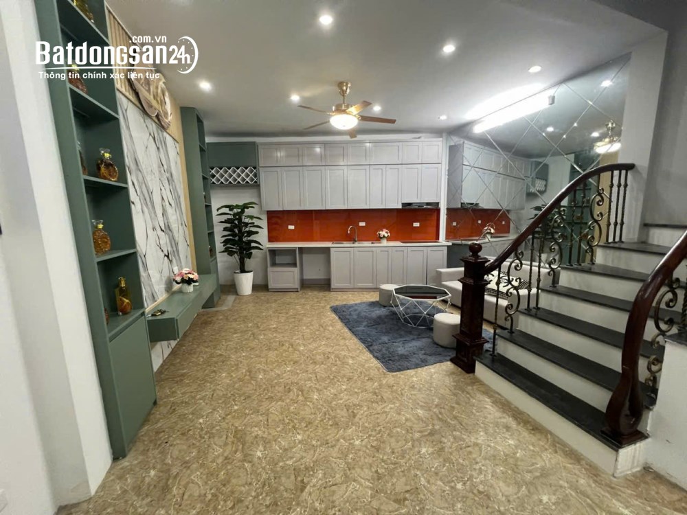 Cho thuê nhà nguyên căn ngõ Minh Khai - Hai Bà Trưng 40m x 4T giá 13 triệu, NHÀ ĐẸP
