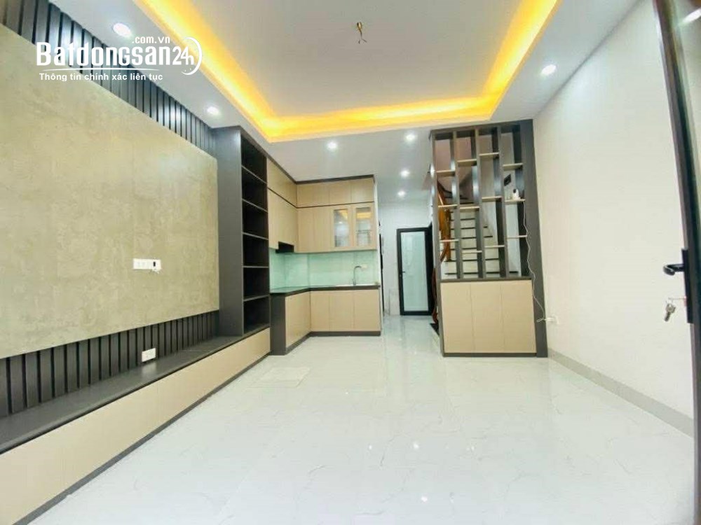 Bán nhà Kẻ Vẽ 40m 5 tầng thang máy kinh doanh – 9 tỷ – Vị trí sáng giá