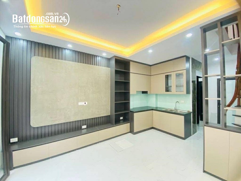 Bán nhà Kẻ Vẽ 40m 5 tầng thang máy kinh doanh – 9 tỷ – Vị trí sáng giá