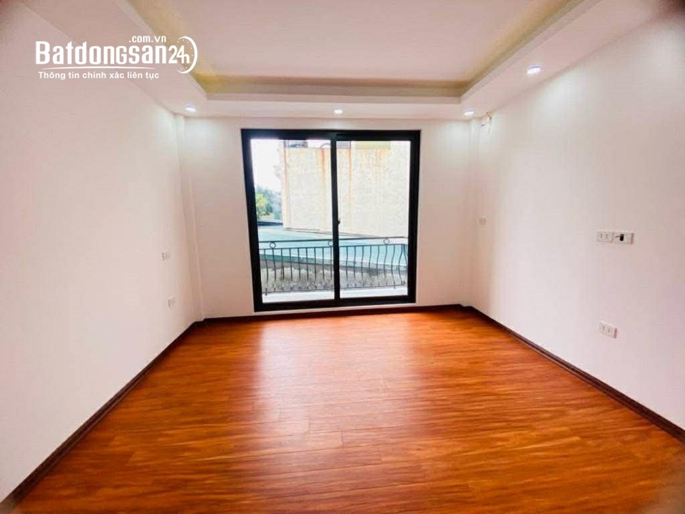 Bán nhà Kẻ Vẽ 40m 5 tầng thang máy kinh doanh – 9 tỷ – Vị trí sáng giá