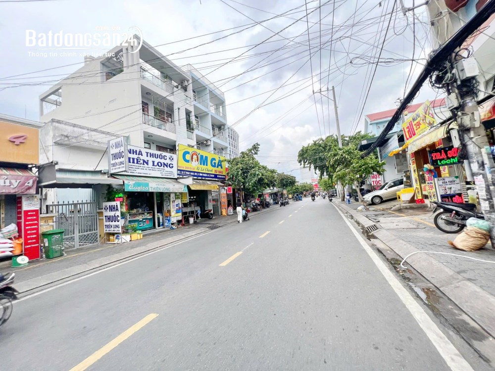 Bán nhà mặt tiền Phường Tân Thuận, Hồ Chí Minh