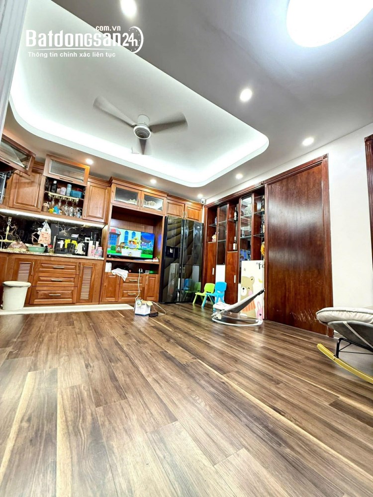 Bán Biệt thự-Villas Đường Nguyễn Khánh Toàn, Phường Cầu Giấy (Q Cầu Giấy cũ), TP Hà Nội