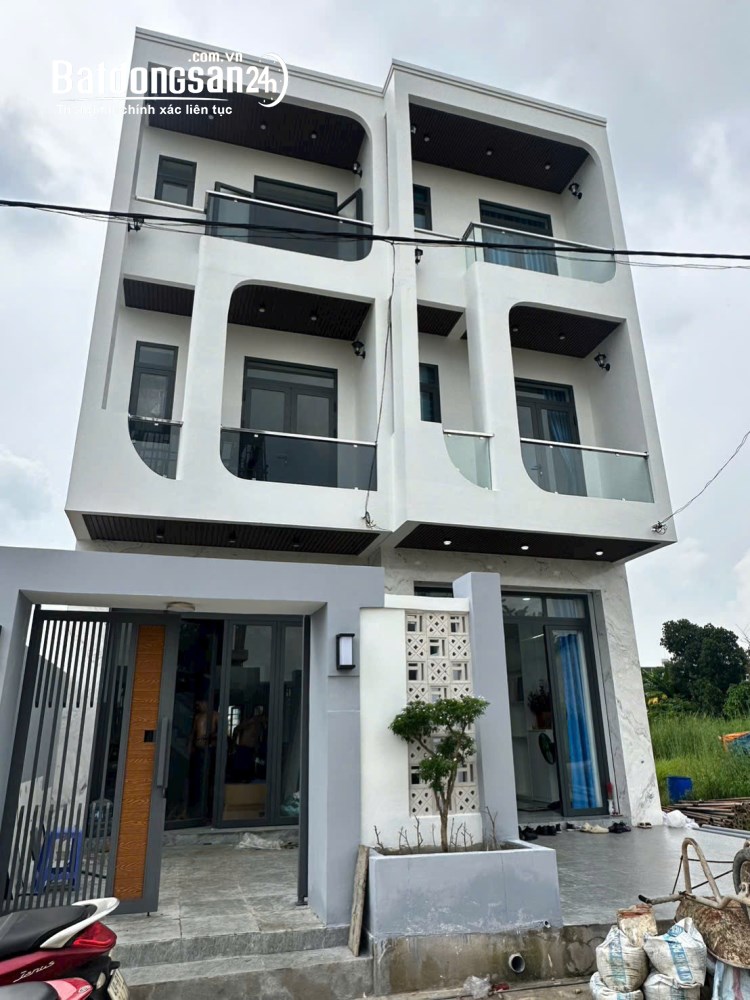 Bán nhà mặt tiền Đường Hồ Văn Cống, Phường Chánh Hiệp (Thủ Dầu Một cũ), TP Hồ Chí Minh
