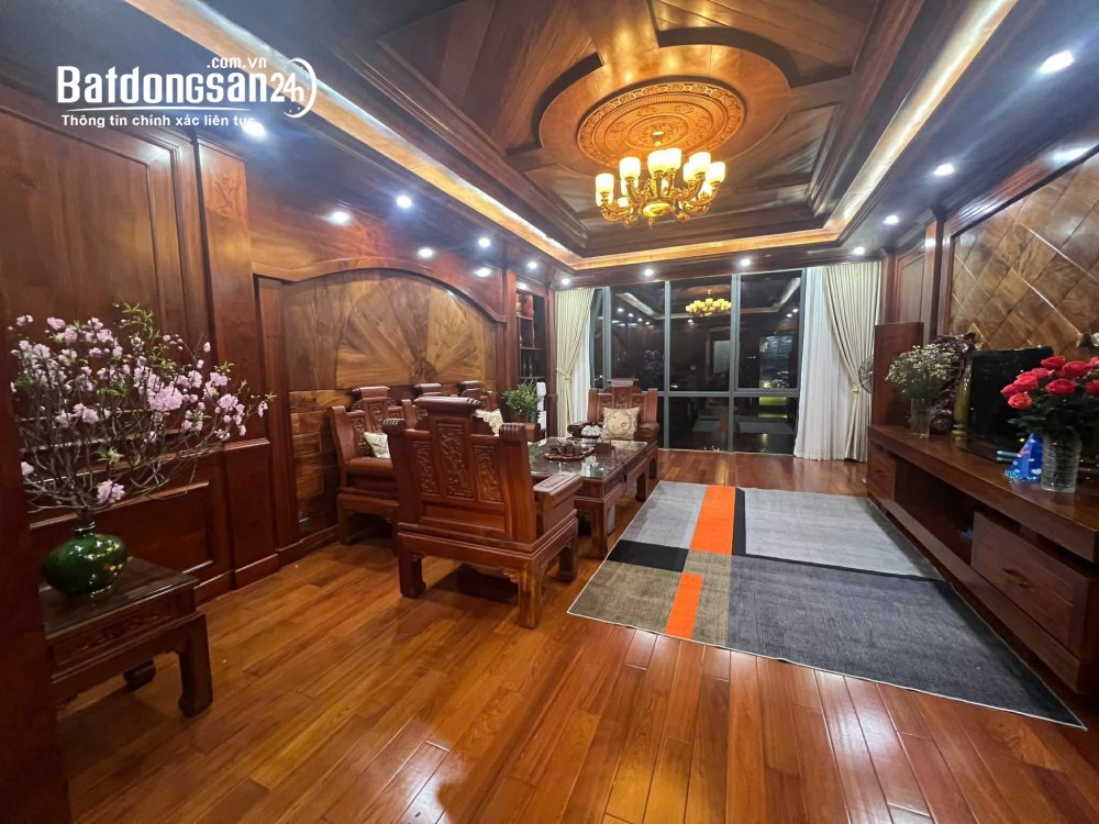 BÁN NHÀ 60m² TRUNG KÍNH CẦU GIẤY - PHÂN LÔ VỈA HÈ - MẶT TIỀN 5m - Ở ĐẸP KẾT HỢP KINH 