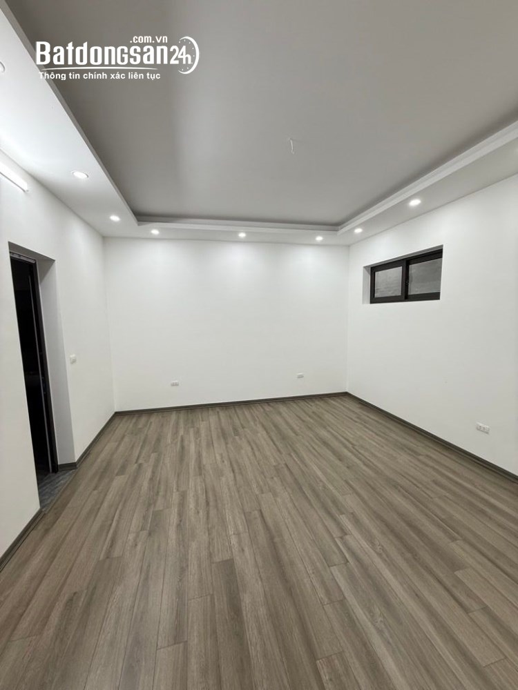 Sát THPT Thăng Long – Nhà 4 Tầng Tạ Quang Bửu – Ở Luôn- Vị Trí Vàng-46m2