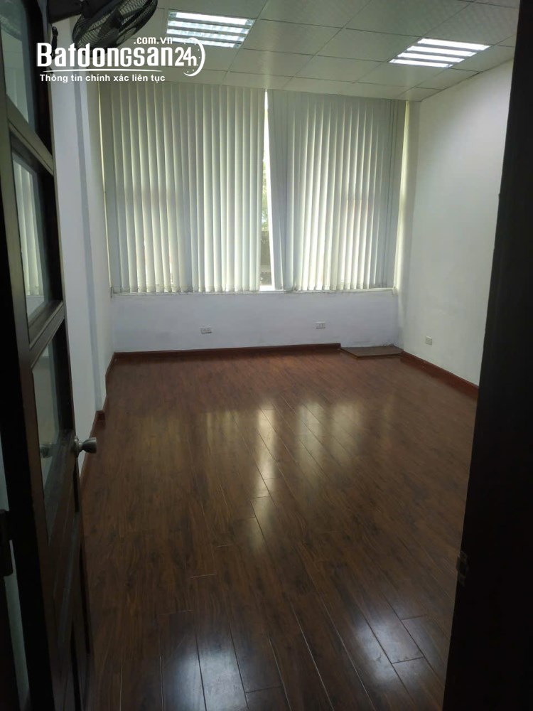 Cho thuê tập thể Thái Thịnh, 60m2, 1 ngủ.