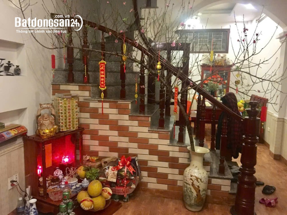 Cho thuê nhà Đường Cầu Giấy, Phường Yên Hòa (Q Cầu Giấy cũ), TP Hà Nội