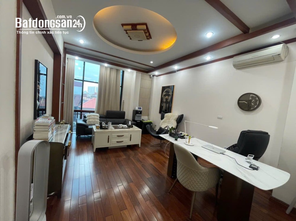 "Bán nhà mặt phố Xã Đàn, Đống Đa 55m, 4 tầng, mt 4.5m. Giá: 35 tỷ