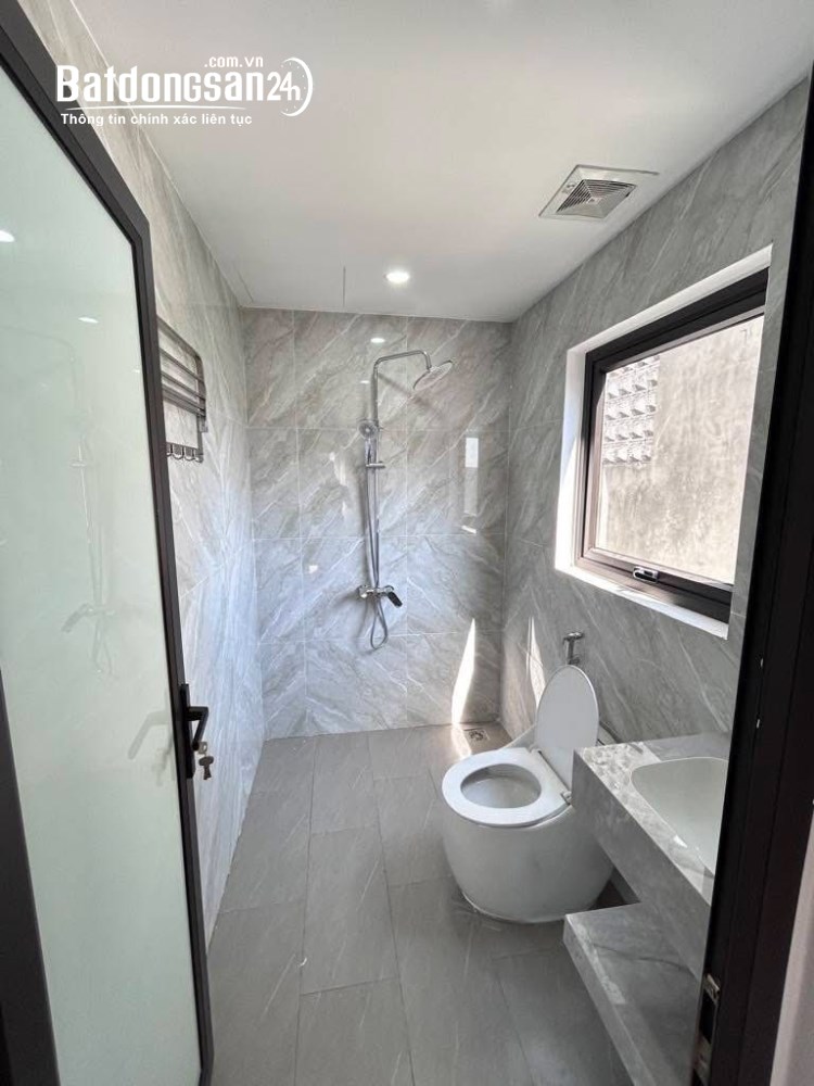 Bán nhà An Dương Vương, Phú Thượng, 41m 7 tầng thang máy lô góc – Ô tô, full nội thất – Chỉ 11 tỷ