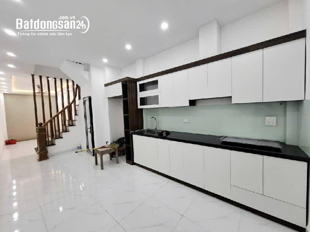 Bán nhà Văn Hội 44m 5 tầng ô tô, Phường Đông Ngạc (Q Bắc Từ Liêm cũ) vào ở ngay 11.3 tỷ 